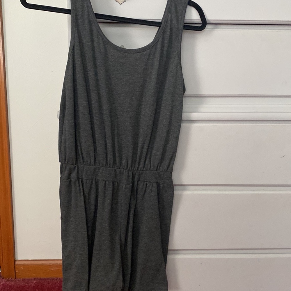 Short romper - Picture 2 of 2